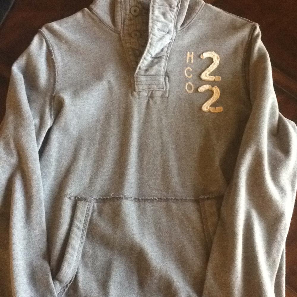 hollister sweatshirt